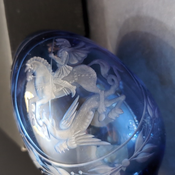 VGT, Russian House Of Faberge Cobalt Blue Glass Egg. - Picture 5 of 9